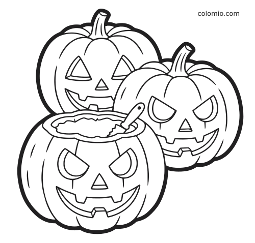 Tre zucche di Halloween intagliate con facce illuminate, una aperta con polpa in una ciotola e un coltello da intaglio.