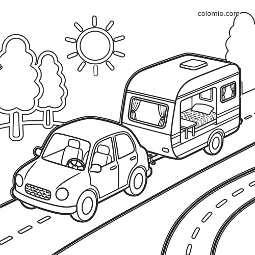 Une voiture familiale de style dessin animé tire une caravane sur la route, avec des arbres, un soleil et l’intérieur visible.
